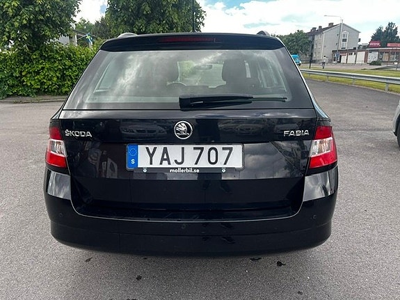 Skoda Fabia 4 of 5