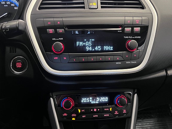 Suzuki S-Cross 17 of 22