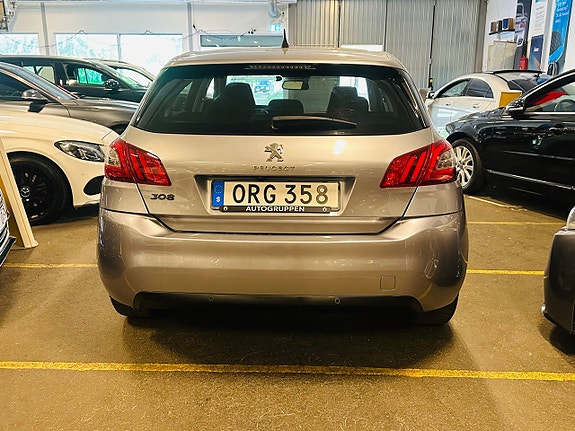 Peugeot 308 7 of 19