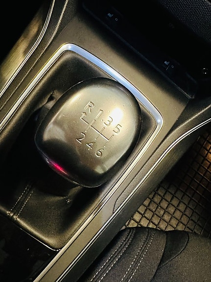 Peugeot 308 17 of 19