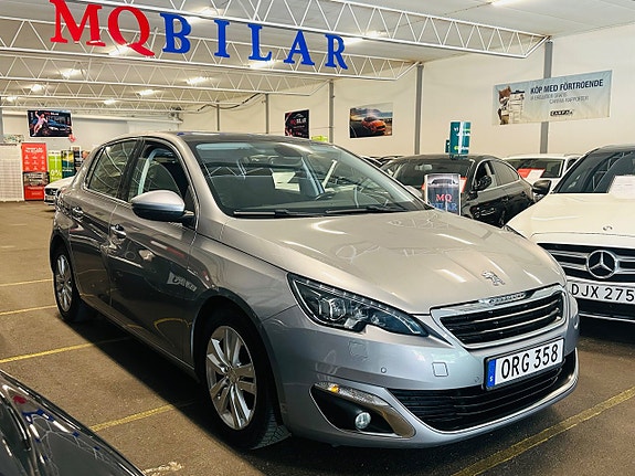 Peugeot 308 2 of 19