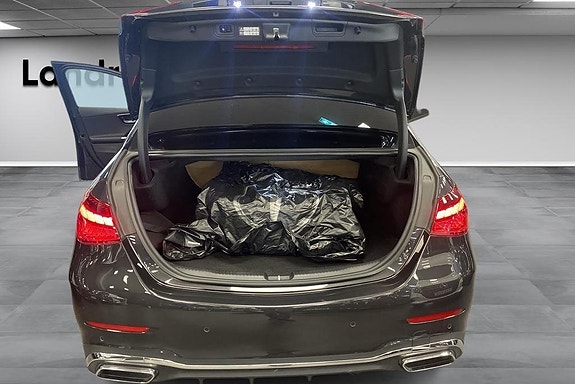 Mercedes-Benz C300 e 14 of 14