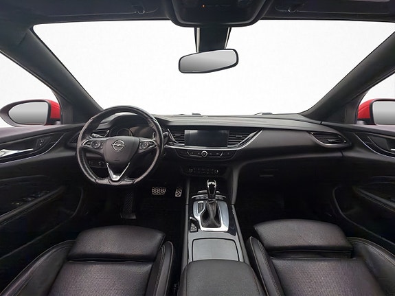 Opel Insignia 12 of 30