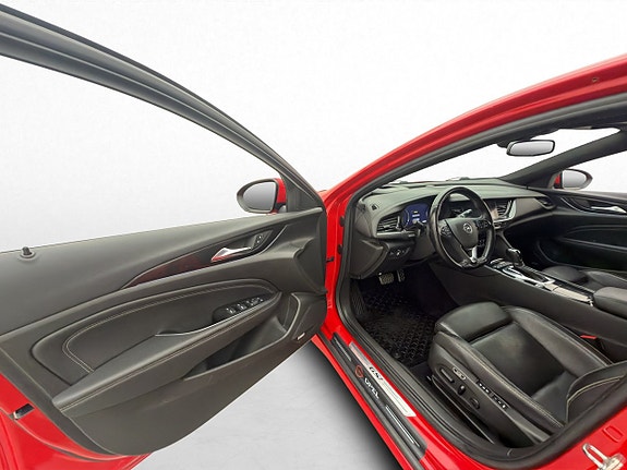 Opel Insignia 10 of 30