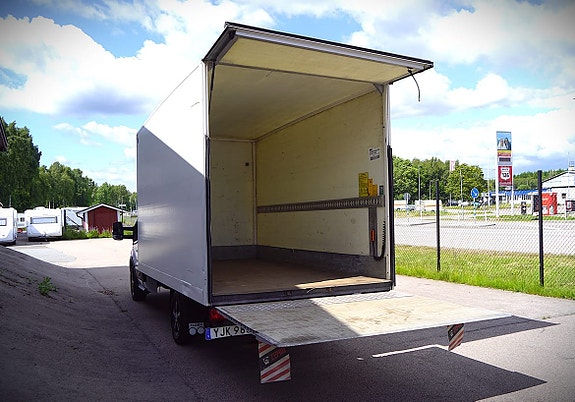 Ford Transit 5 of 5