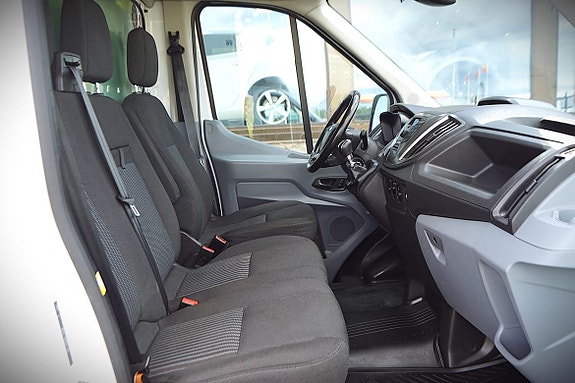 Ford Transit 16 of 17