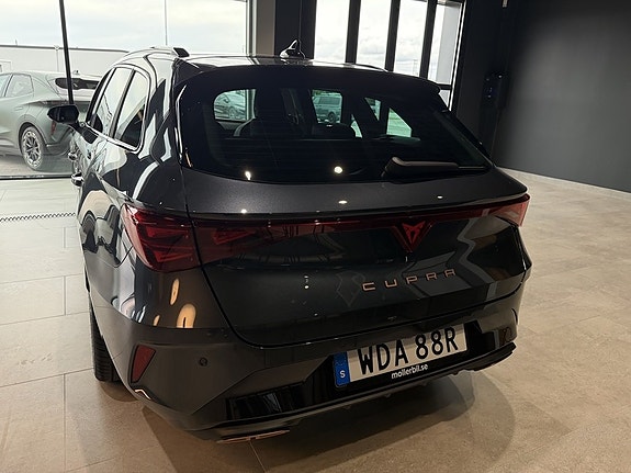 Cupra Leon 4 of 5