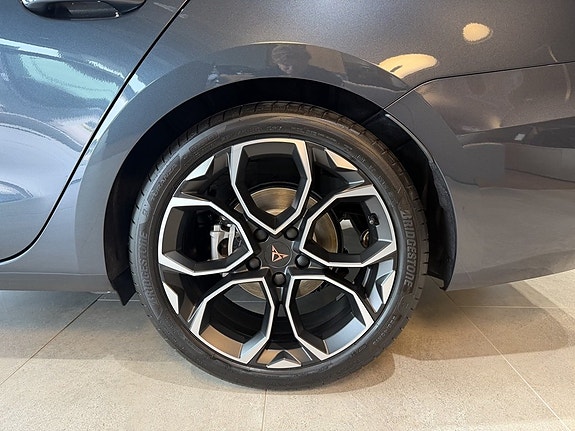 Cupra Leon 5 of 5
