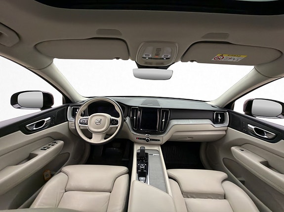 Volvo XC60 16 of 30