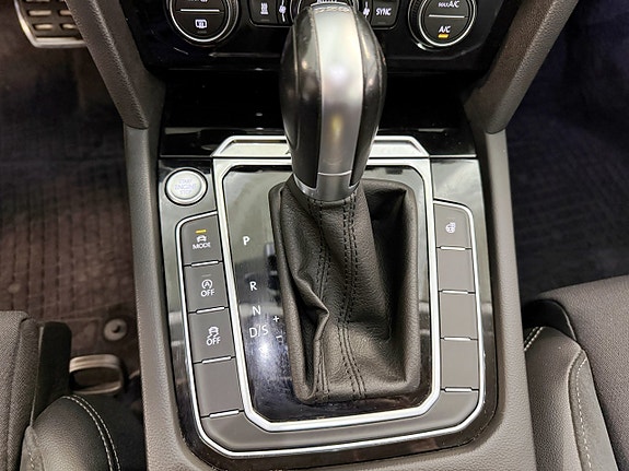Volkswagen Passat Alltrack 15 of 23