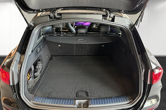 Mercedes-Benz GLC400 12 of 13