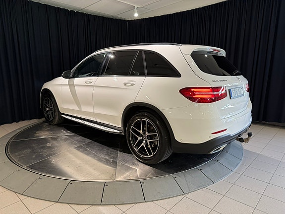 Mercedes-Benz GLC250 d 4 of 5