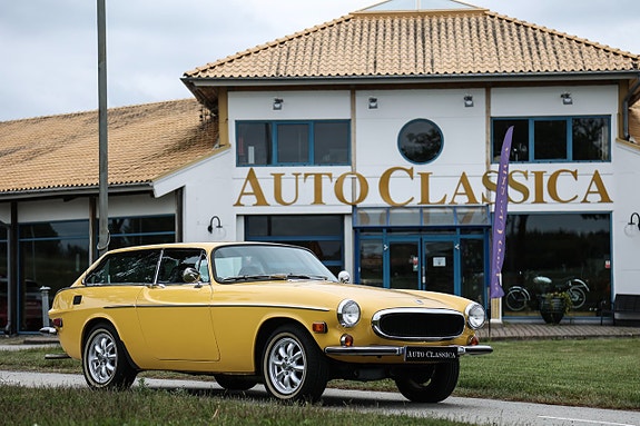 Volvo 1800ES 2 of 23