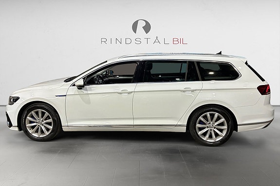 Volkswagen Passat 4 of 5