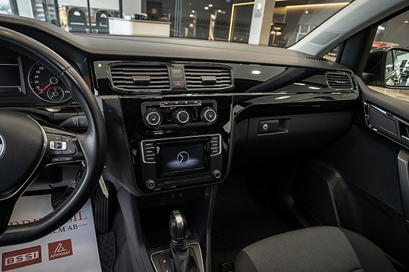 Volkswagen Caddy Maxi 18 of 18