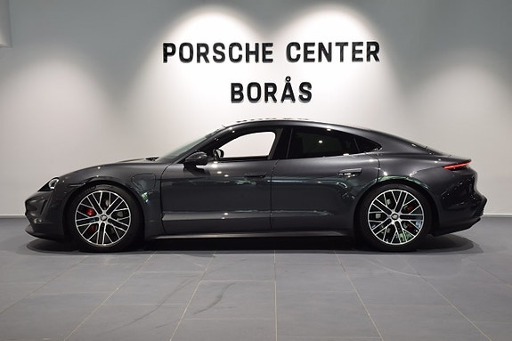 Porsche Taycan 4S 2 of 5