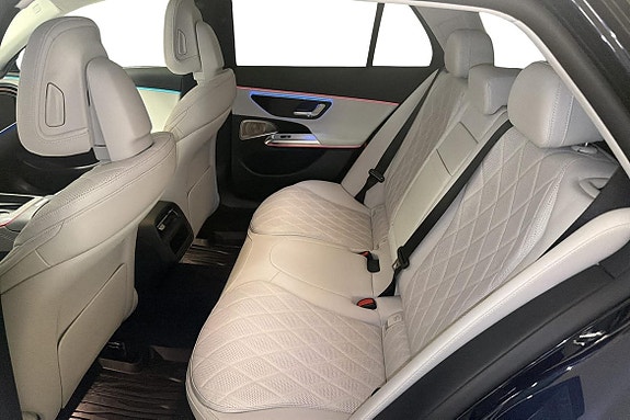 Mercedes-Benz E300 de 17 of 25