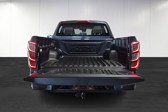 Isuzu D-max 12 of 12