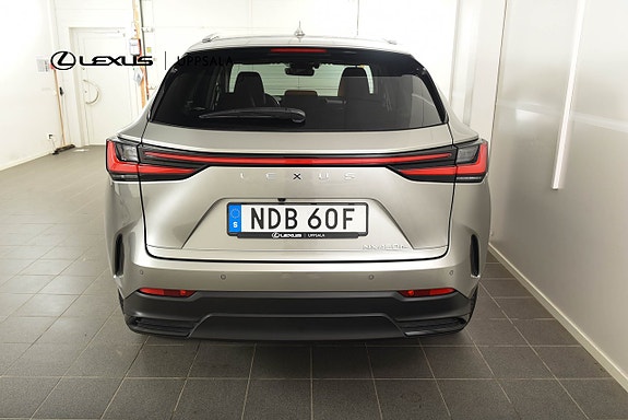 Lexus NX450h+ 24 of 30