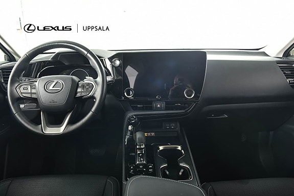 Lexus NX450h+ 8 of 30