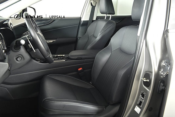 Lexus NX450h+ 26 of 30