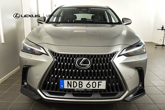 Lexus NX450h+ 5 of 30