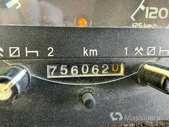 Maskinlastbil Volvo FL612 4X2 med ramper 22 of 27