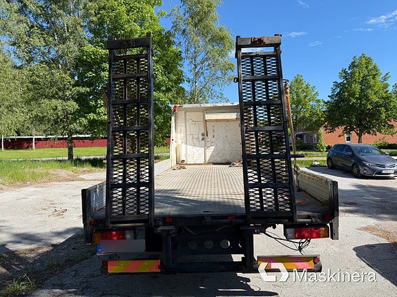 Maskinlastbil Volvo FL612 4X2 med ramper 6 of 27