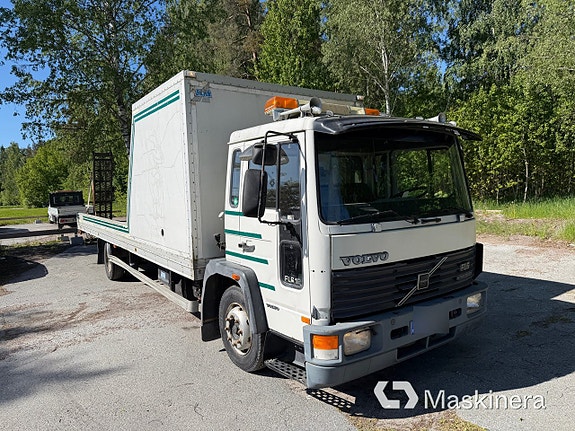 Maskinlastbil Volvo FL612 4X2 med ramper 3 of 27