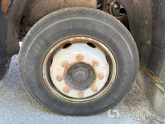 Maskinlastbil Volvo FL612 4X2 med ramper 9 of 27