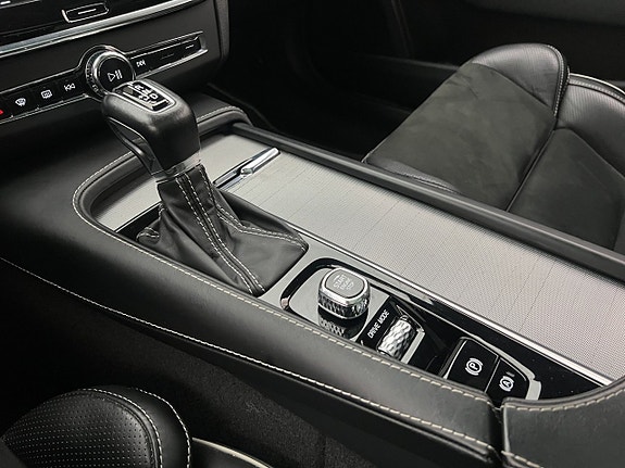Volvo V90 23 of 30