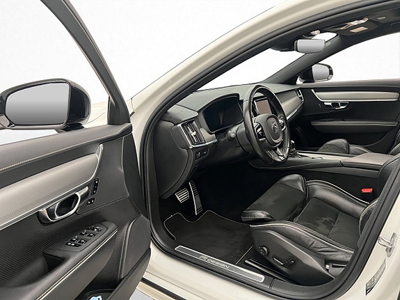 Volvo V90 11 of 30