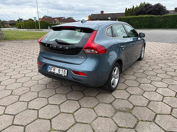 Volvo V40 5 of 11