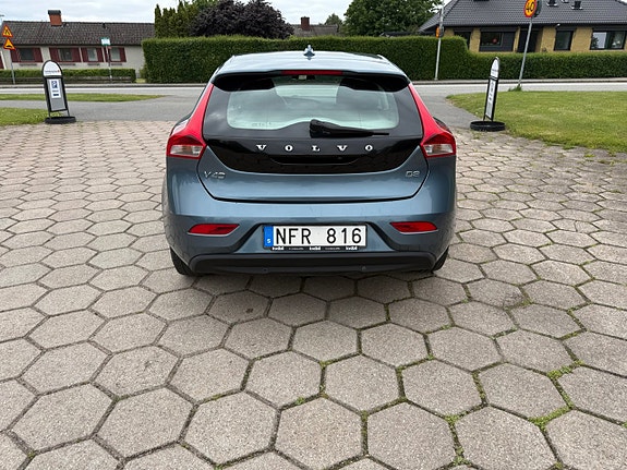 Volvo V40 6 of 11