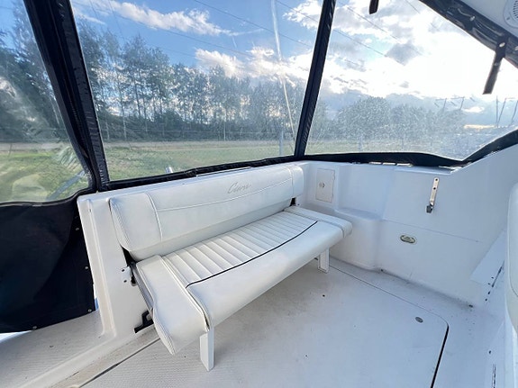 Bayliner 2855 Ciera Sunbridge -99 | Mercruiser 7.4 MPI 3 of 5
