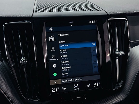 Volvo XC60 17 of 22