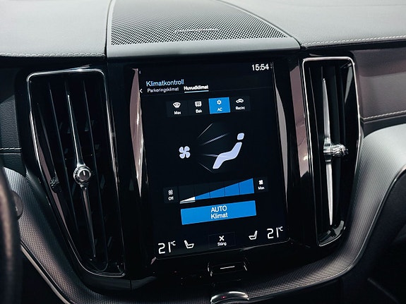 Volvo XC60 15 of 22