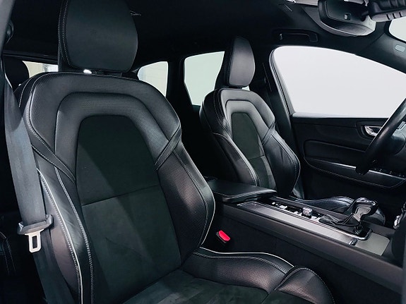 Volvo XC60 6 of 22
