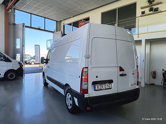 Renault Master 15 of 22