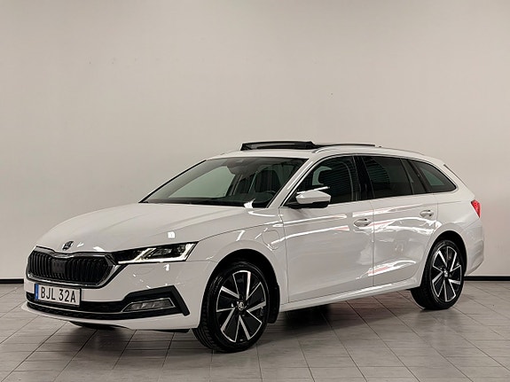 Skoda Octavia 3 of 5