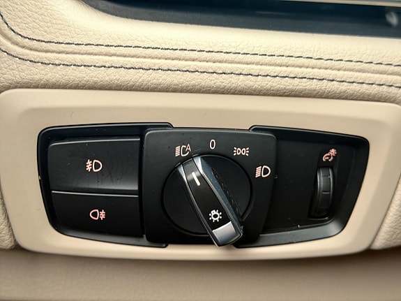 BMW 225xe 25 of 29
