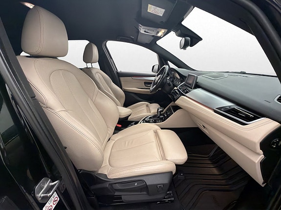 BMW 225xe 10 of 29