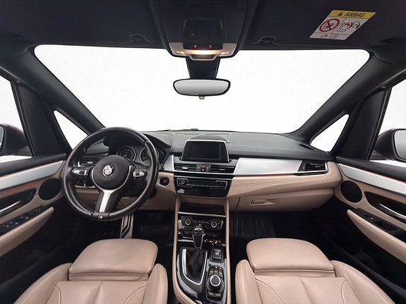 BMW 225xe 15 of 29