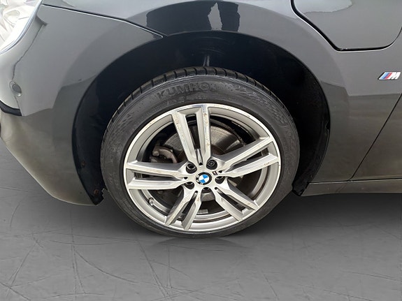 BMW 225xe 26 of 29