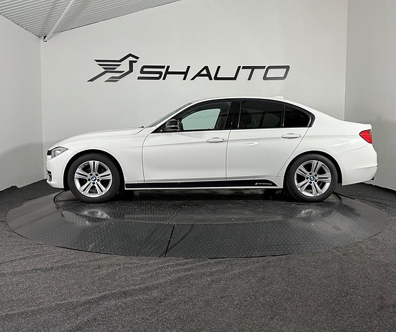 BMW 320d 8 of 19