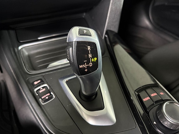 BMW 320d 18 of 19