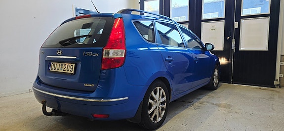 Hyundai i30 8 of 17