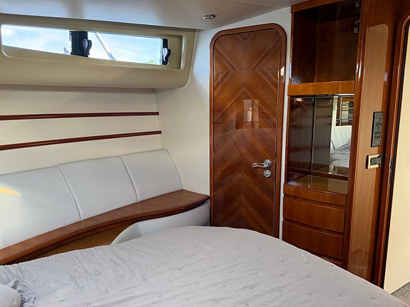 Azimut 46 Fly / 2x Caterpillar 3208 - Välutrustad 30 of 30