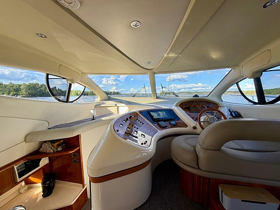 Azimut 46 Fly / 2x Caterpillar 3208 - Välutrustad 23 of 30