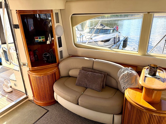Azimut 46 Fly / 2x Caterpillar 3208 - Välutrustad 16 of 30